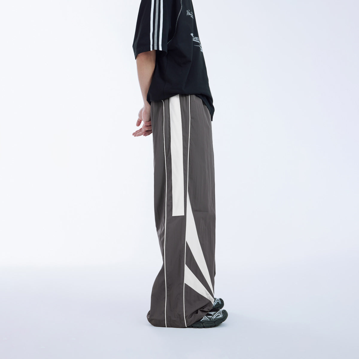 Vintage Grey Retro Track Pants - Classic Wide-Leg Look